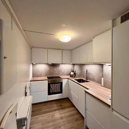 Apartment Close To Citycenter, 5 Beds. Tromso