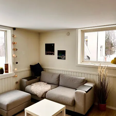 Close To Citycenter, 5 Beds. * Tromso